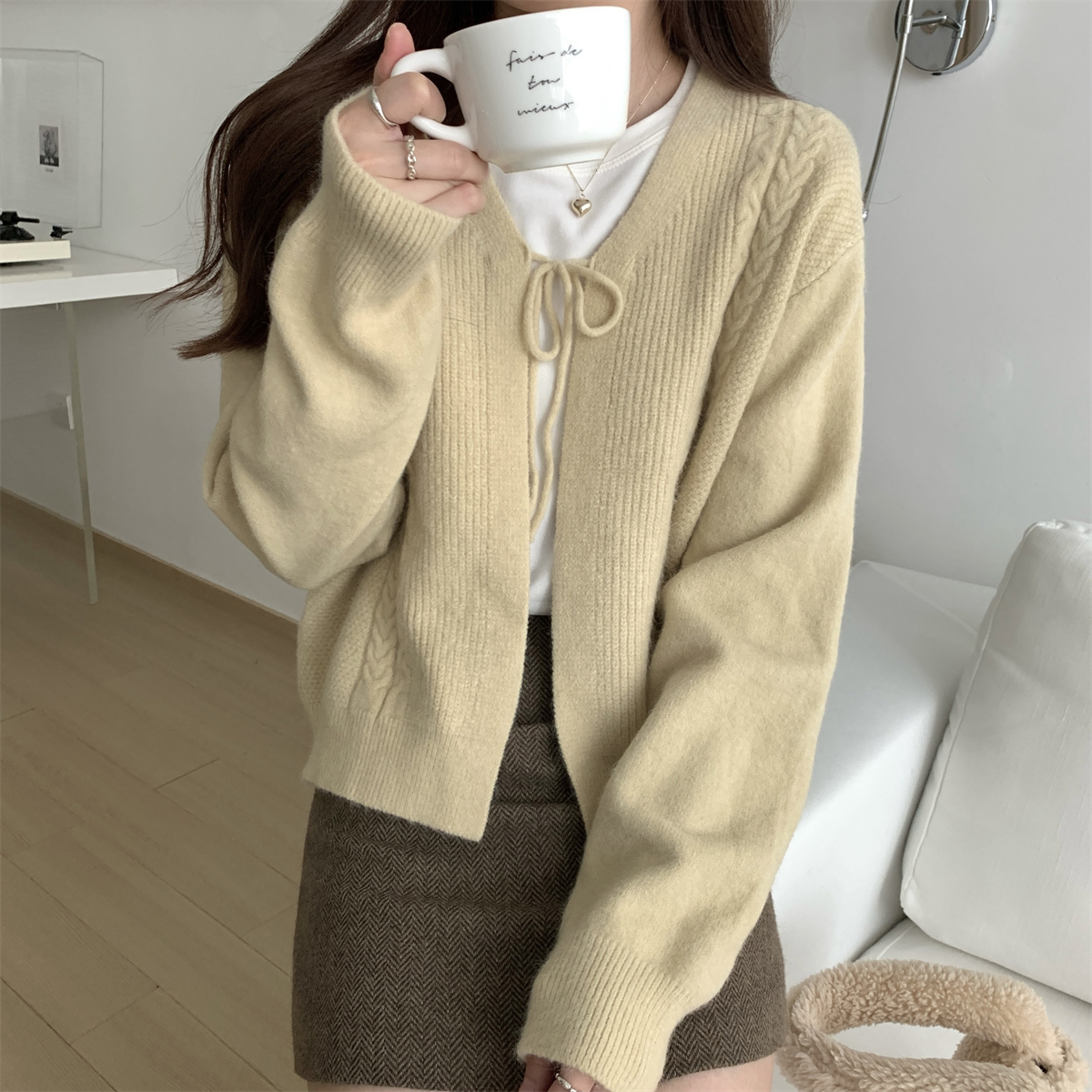 Real shot of autumn and winter Korean style loose lace design cardigan arctic velvet knitted long-sleeved jacket top