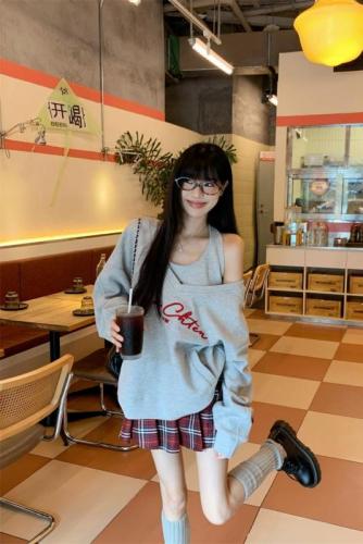 Casual sports suit for women in early autumn 2024 high-end temperament and age-reducing matching set