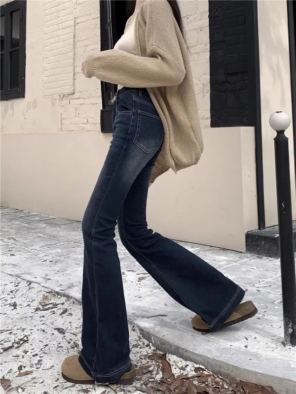 American retro high-waist slim jeans for women in autumn and winter new niche design slim fit and versatile micro-flared trousers trendy