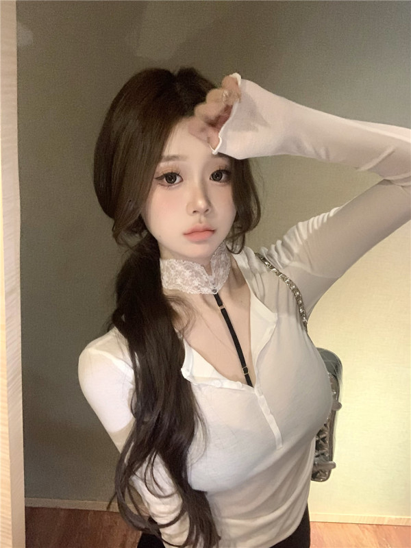 Purely sexy big sister wears v-neck top and T-strap suit