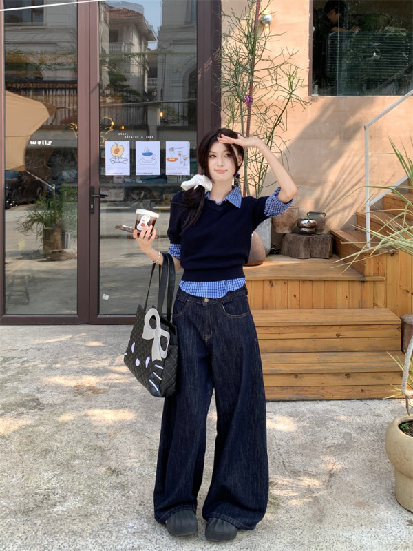 ~New round neck long-sleeved sweater blue with plaid shirt + loose jeans wide-leg pants for women
