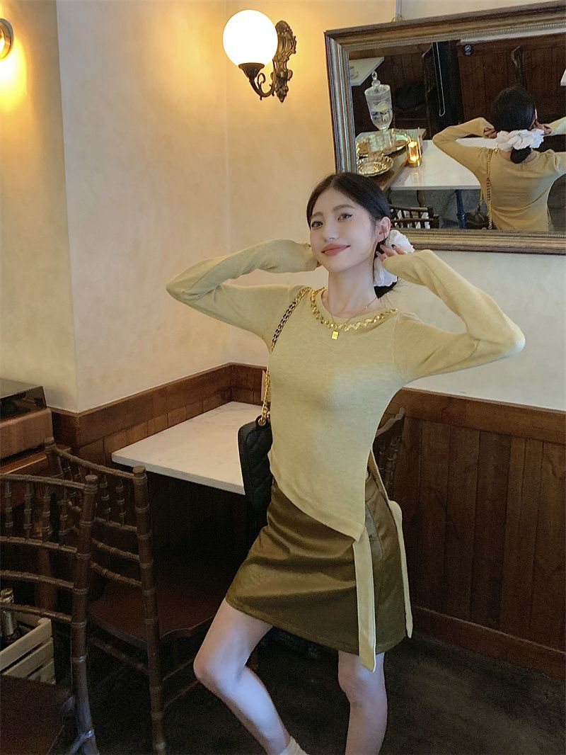 Photographed French handmade light gold lace waist-cinch ribbon design long-sleeved knit top and skirt set