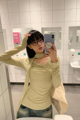 Design niche swing collar halter top for women to wear underneath