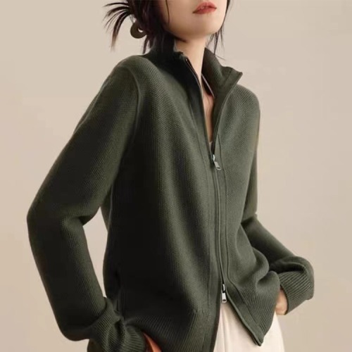 2024 autumn and winter new fashionable German Yangzi yarn stand collar zipper wool knitted cardigan sweater for women