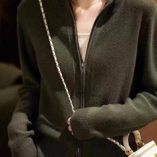 2024 autumn and winter new fashionable German Yangzi yarn stand collar zipper wool knitted cardigan sweater for women