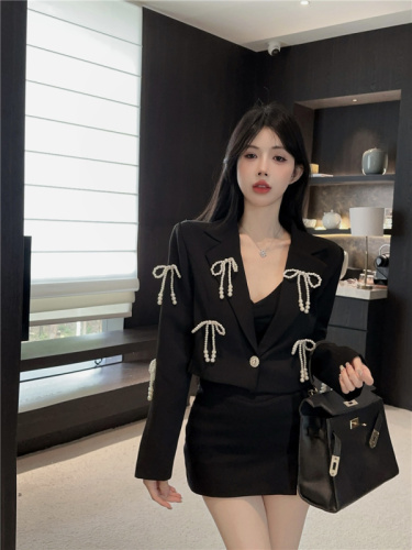 Real shot ~ 2024 new autumn style fashionable pearl bow design short suit jacket for small people