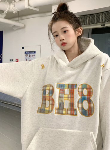 Real shot of Chinese cotton composite true super velvet thickened sweatshirt for women in autumn and winter loose design embroidered hooded Korean style top