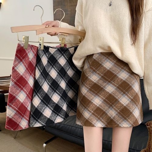 Retro red plaid skirt woolen skirt for women  autumn and winter high-waisted slimming A-line skirt hip-covering skirt