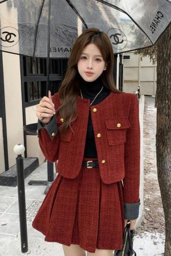 Red small fragrant skirt suit two-piece set autumn and winter new fashionable lady jacket + pleated skirt two-piece set