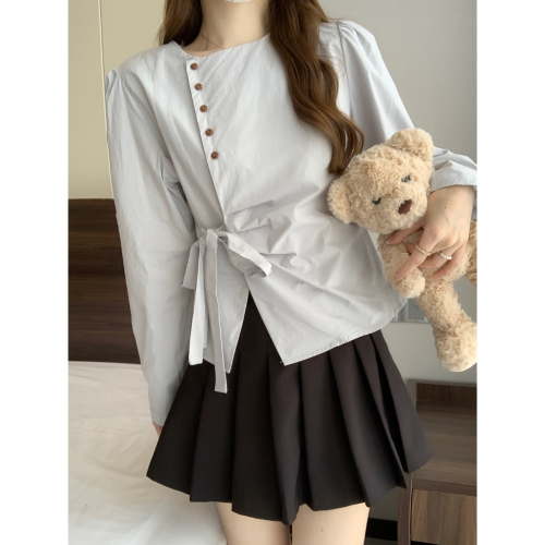 Designed strappy waist pleated long-sleeved shirt for women autumn 2024 new irregular single-breasted round neck top