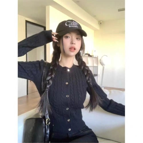 Black Short Plaid Knit Top for Women, Autumn Korean Version 2024 New Model Slimming and Figure-Shaping Spicy Girl Layering Long Sleeve Cardigan