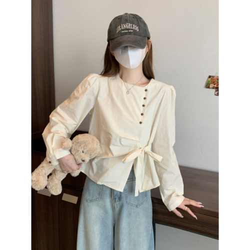 Designed strappy waist pleated long-sleeved shirt for women autumn 2024 new irregular single-breasted round neck top