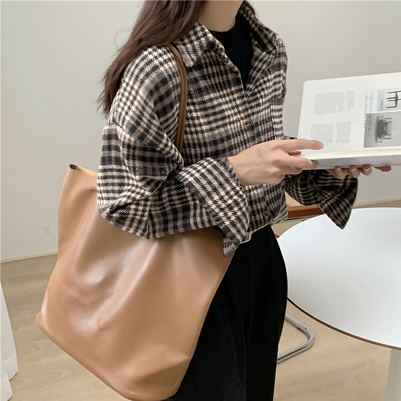 Thick brushed plaid shirt jacket design female niche long-sleeved shirt loose retro top