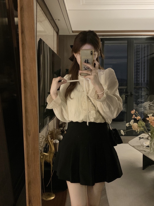 French pleated fungus-edged lace-up stand-up collar long-sleeved shirt for women in autumn and winter with Korean style small fragrant top