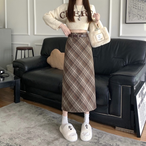 Spring and autumn large size plaid mid-length woolen style skirt with Maillard style design