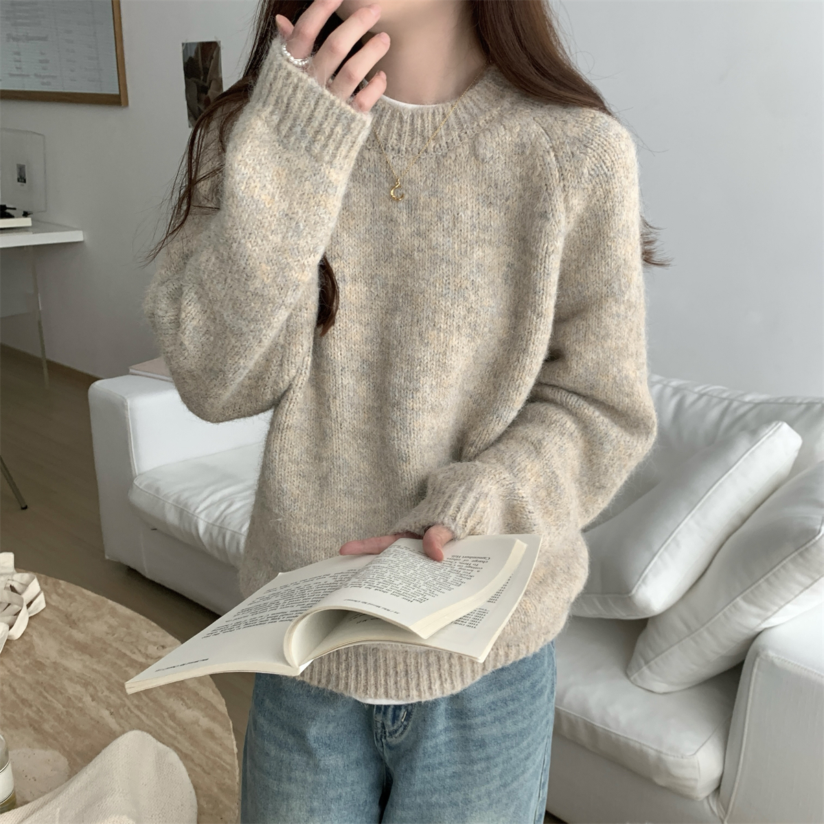 Photographed Korean-style loose and lazy versatile minimalist soft plush Arctic wool knitted long-sleeved headwear top