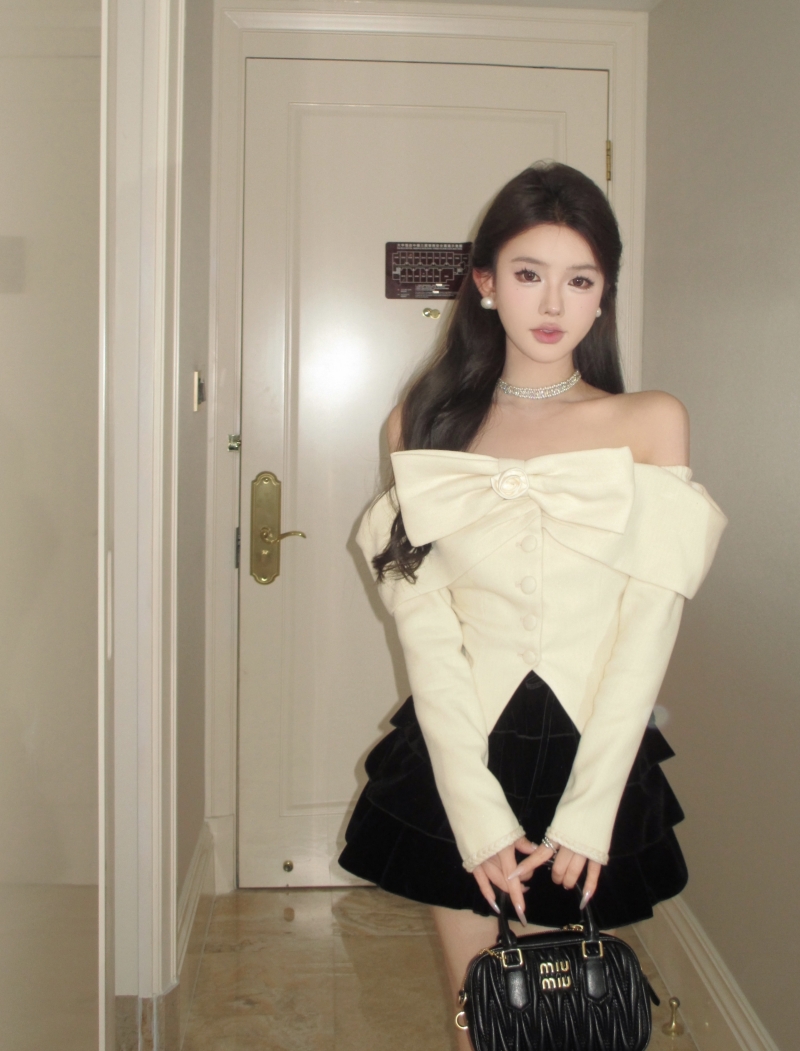 Bespoke one-shoulder velvet bustle dress birthday party set for a young lady