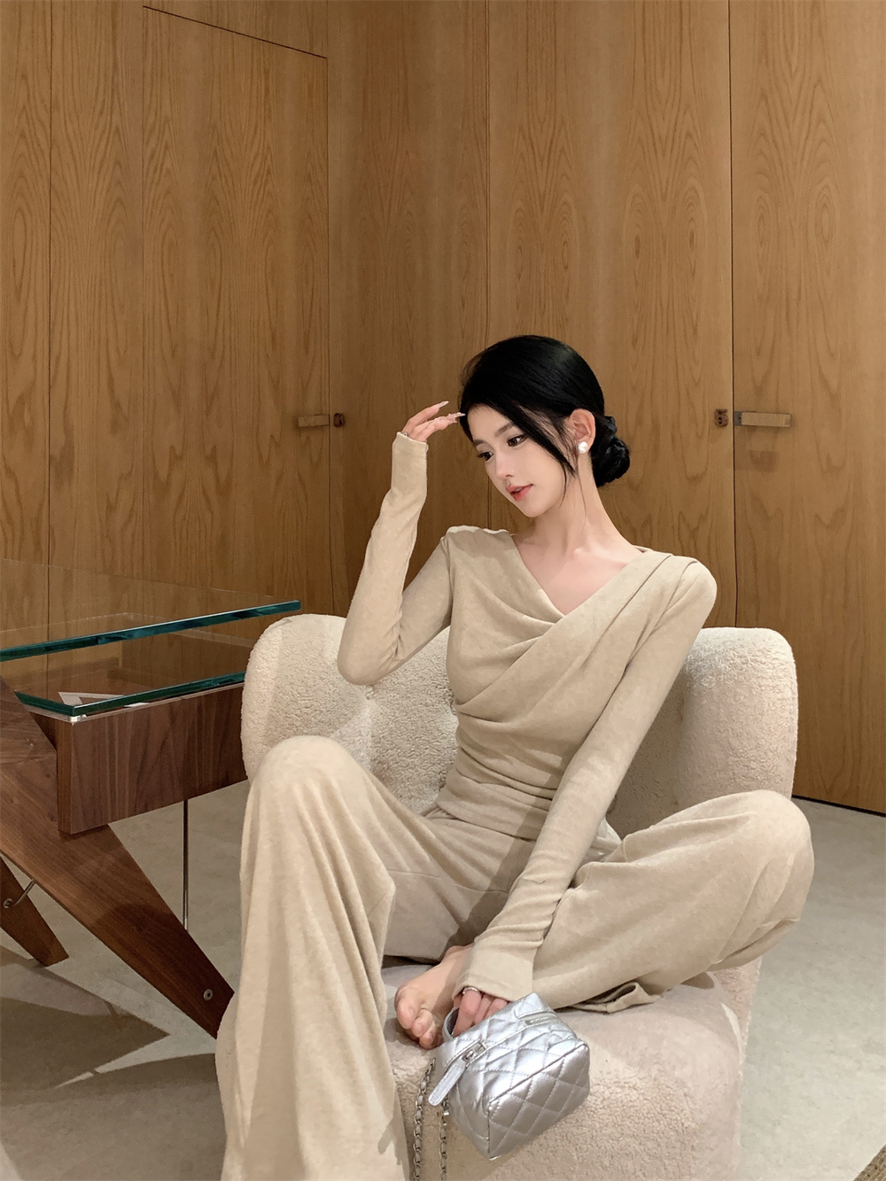 Women's Autumn New Fashion Casual Set with Gentle and Elegant Design: Long-Sleeve Top and Casual Pants Two-Piece Set