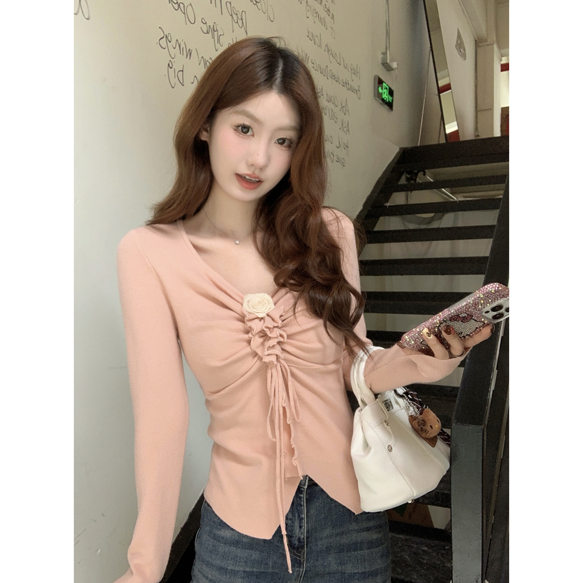 Photographed Korean-style v-neck pleated pure desire floral design slimming Andy woolen knit base layer top