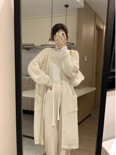 Lazy style mid-length minimalist long-sleeved sweater jacket for women autumn 2024 new casual loose knitted cardigan trend