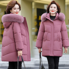 Actual shot of 2024 new down jacket for women, short, thickened, loose, big fur collar, Korean mother's wear, hooded winter coat