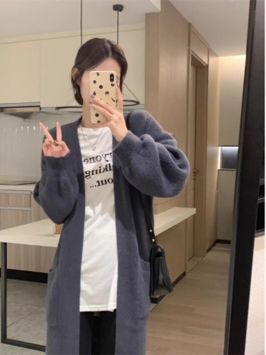 Lazy style mid-length minimalist long-sleeved sweater jacket for women autumn 2024 new casual loose knitted cardigan trend