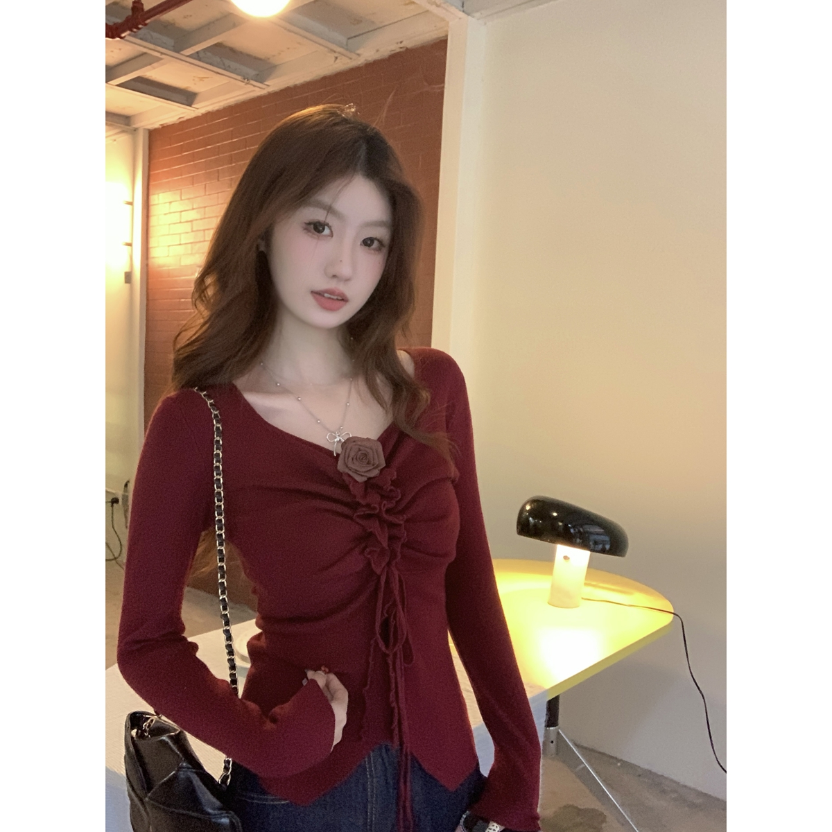 Real shooting autumn and winter Korean version V-neck pleated three-dimensional flower pure desire design slimming Andy velvet knitwear bottom shirt 