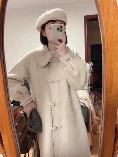 Long woolen coat for women in spring and autumn, small Korean style, retro doll collar, plate-button woolen coat, high-end