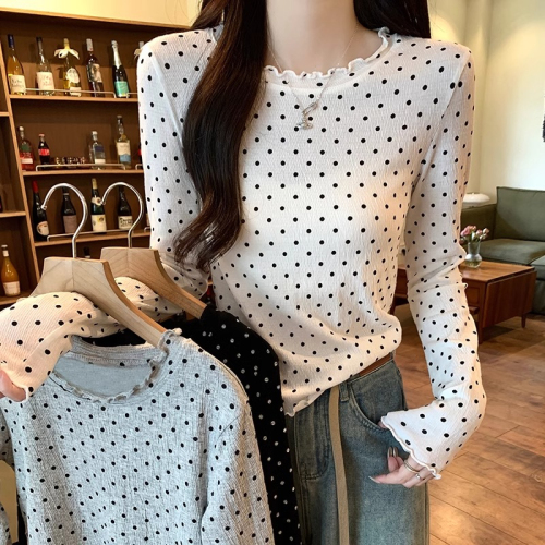 Actual shot of 65 cotton, 30 polyester, 5 spandex, autumn new polka-dot fungus edge round neck long-sleeved T-shirt for women