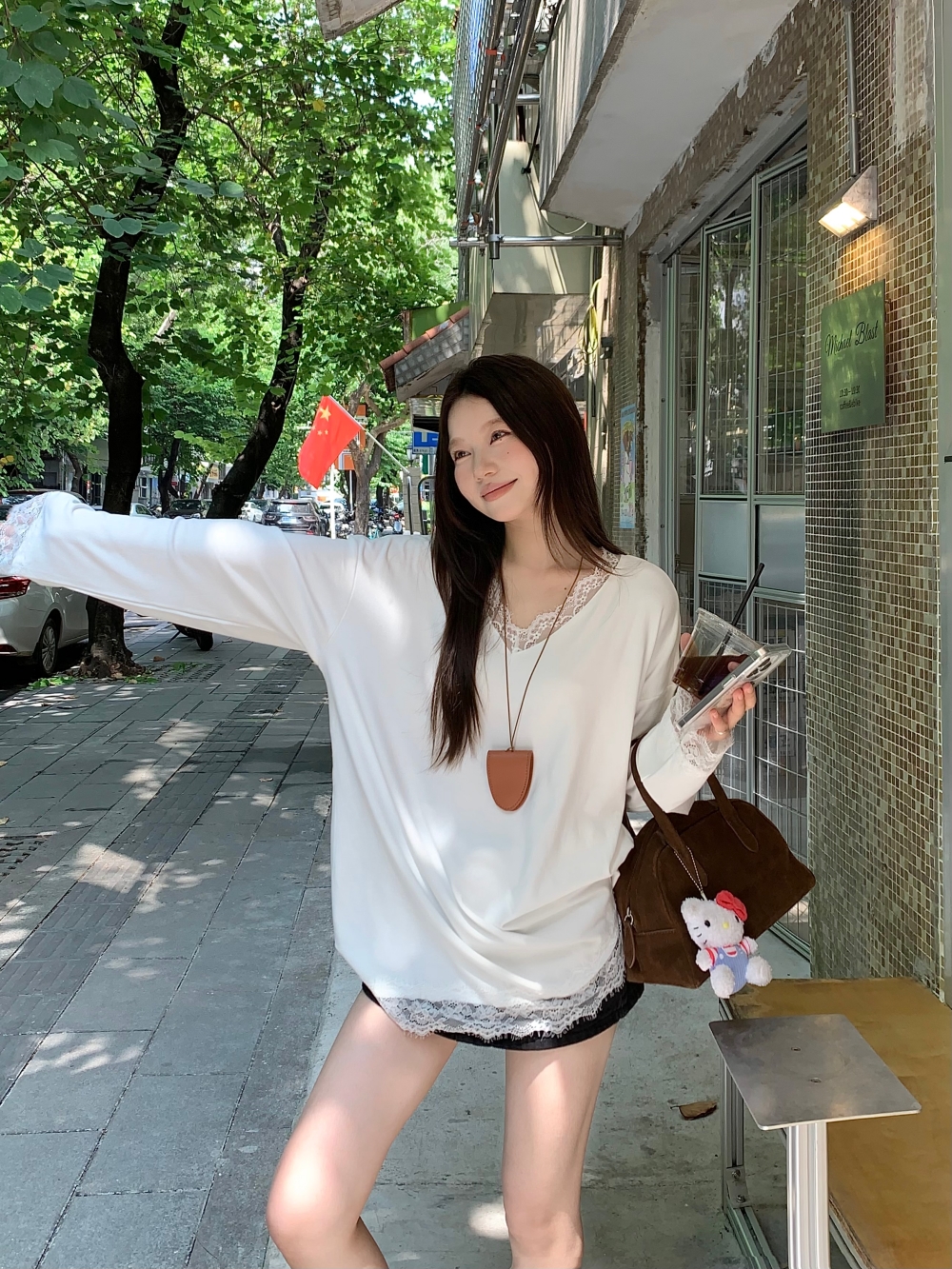 Photographed Sweet Desire Lace Splicing V-Neck Loose Long-Sleeve Knit T-Shirt for Women