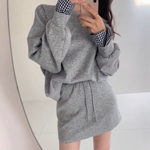 Korean chic autumn and winter French design fake two-piece plaid long-sleeved sweatshirt + A-line skirt for women