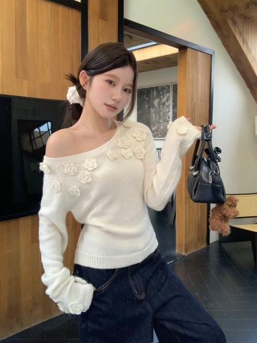 Real shot of three-dimensional flower pullover slanted shoulder sweater for women in autumn and winter, lazy high-end retro knitted sweater