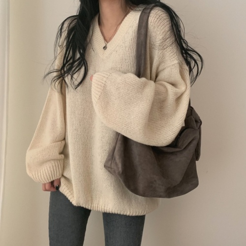 Plus size women's clothing Slightly fat plus size Korean style lazy style sweater European loose V-neck pullover long-sleeved layered sweater