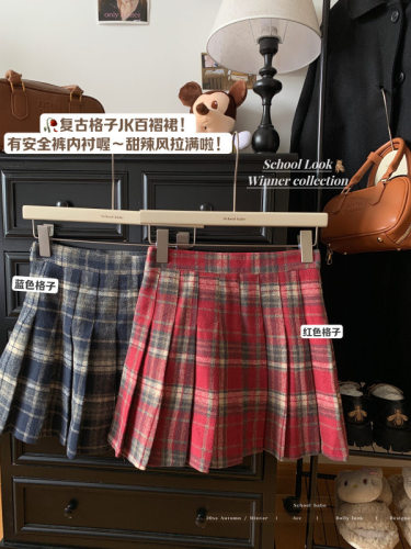 Real shot of red retro college style skirt with pleated and thickened woolen skirt with design