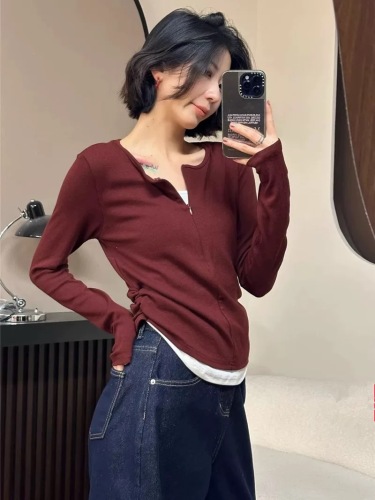 2024 new autumn fashion stitching contrasting color long-sleeved T-shirt women's fake two-piece slimming bottoming shirt top