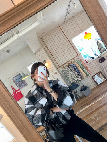 Lapel internet celebrity fashion retro plaid quilted woolen short coat for women