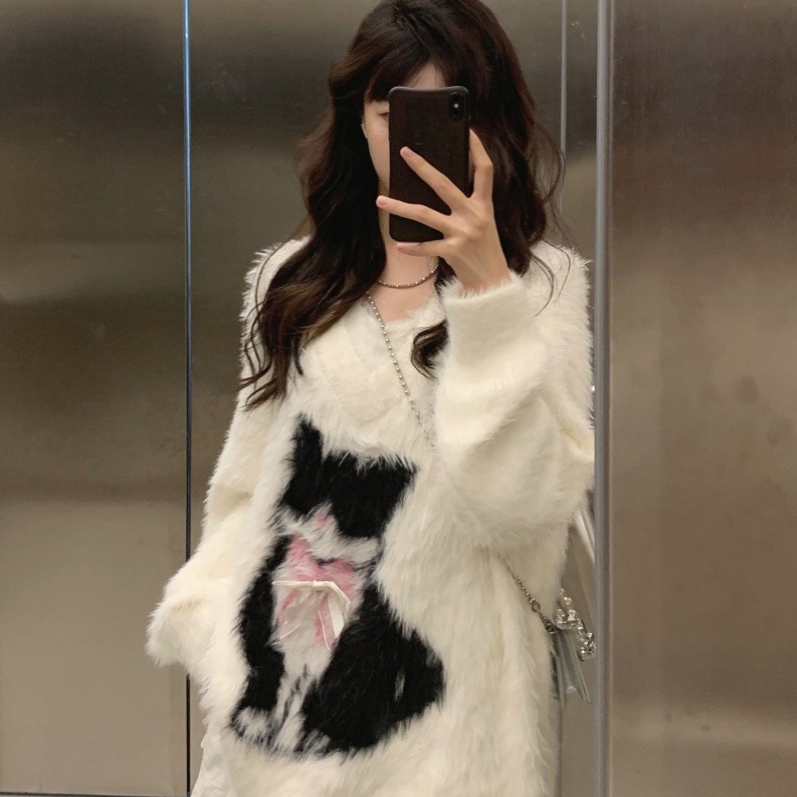 NIMOWANG V-Neck Casual Long-Sleeve Knit Top for Women in Autumn/Winter, White Faux Fur Style, Bohemian and Trendy