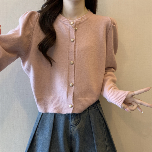 Real shot of autumn and winter Korean style round neck sweet single-breasted cardigan coat arctic velvet knitted long-sleeved top for women