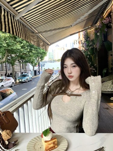 2toyoung encounter signal Hot girl one-shoulder sweater women's early autumn design lazy style sweater top