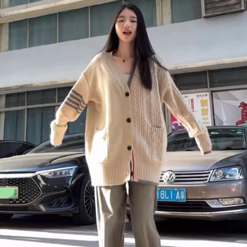 美式學院風撞色麻花毛衣開衫女秋冬季外穿寬鬆慵懶風加厚針織外套