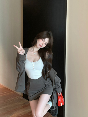 Real shot!  Korean long-sleeved hooded sweatshirt suit women's jacket hip-covering skirt two-piece set