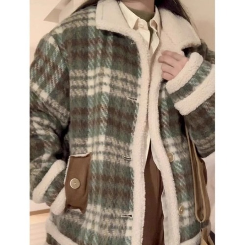 Japanese retro plaid design niche woolen coat women's winter loose thickened lamb wool woolen coat trendy