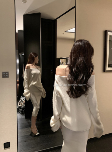 He Chenxi miu style lazy pure desire contains 30 wool one-shoulder sweater long and short skirt knitted suit for women