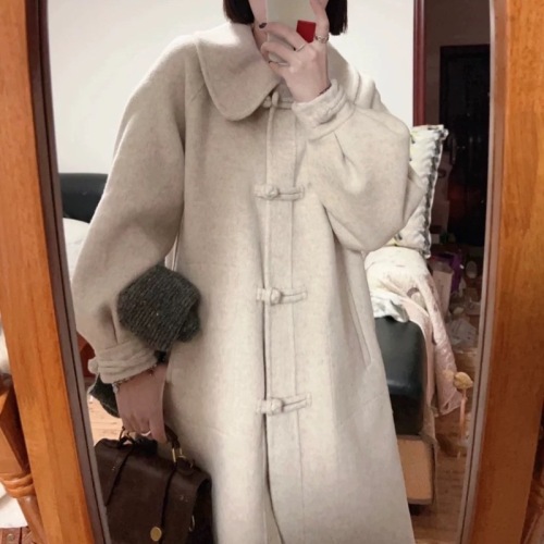 Long woolen coat for women in spring and autumn, small Korean style, retro doll collar, plate-button woolen coat, high-end