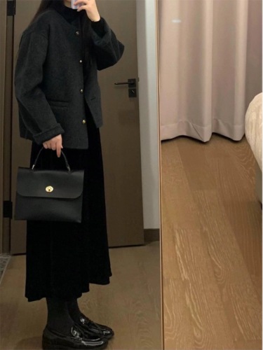 French style black double-sided cashmere woolen coat for women autumn and winter wool double-sided woolen short woolen coat