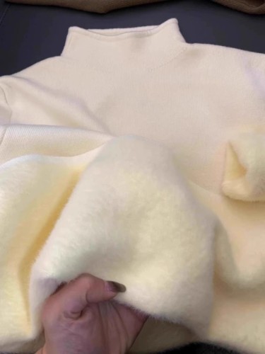 Thick and Soft Half High Neck Underwear Top Women's Autumn Winter 2024 Warm Integrated Fleece Thickened Knitted Underwear Sweater 