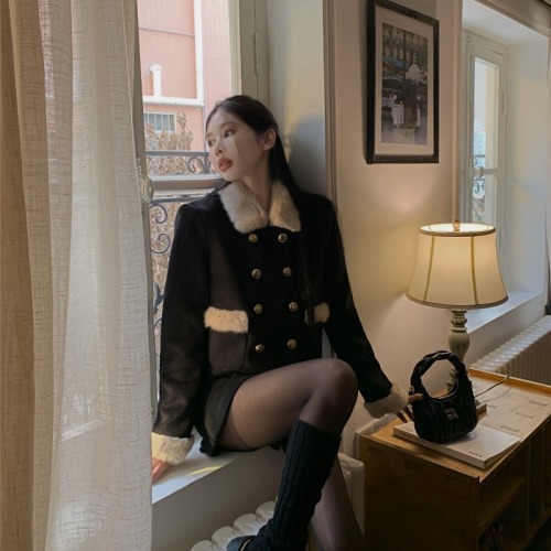 Actual shot ~ New winter thickened short cotton jacket, straight, loose, slim, fragrant lapel woolen jacket