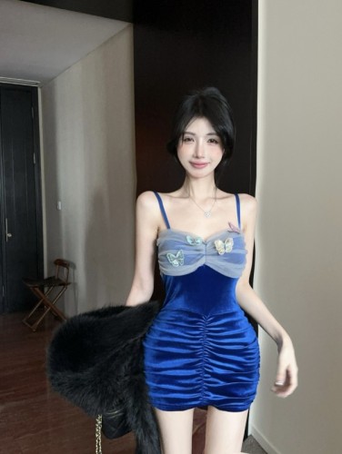 实拍~丝绒蓝色辣妹丝绒紧身包臀吊带礼服性感连衣裙女