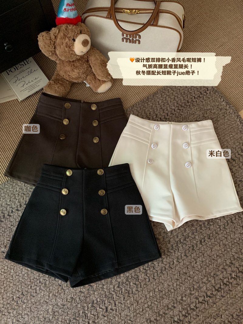 Photographed Autumn/Winter Woolen Shorts with French Country Style High-Waisted A-Line to Show Long Legs, Versatile Shorts for Women