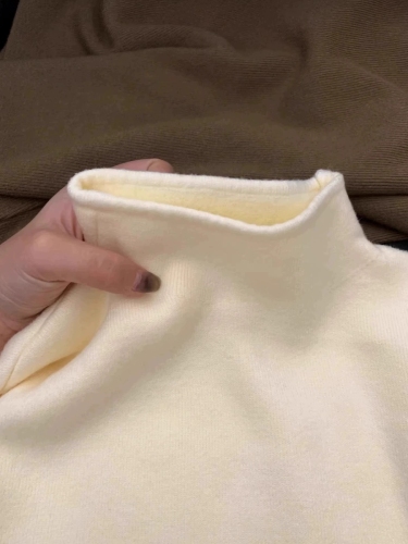 Thick and Soft Half High Neck Underwear Top Women's Autumn Winter 2024 Warm Integrated Fleece Thickened Knitted Underwear Sweater 